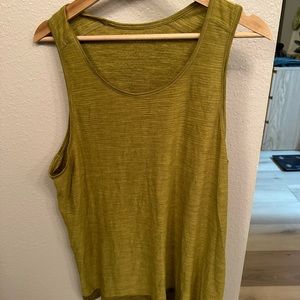Lululemon tank top mustard large men